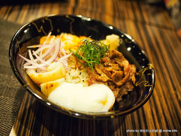 Huku幸福食尚創作料理:【食記】台中哪裡好吃-HuKu幸福時尚創作料理@西區BRT中正國小 : 下一站,Huku~讓人洋溢於幸福中的貓頭鷹主題餐廳!