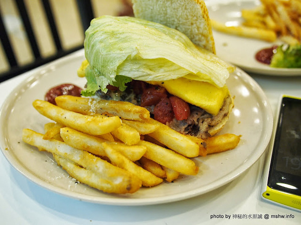 樂丘廚房：【食記】服務不打折的平價好食 @ 台中龍井-東海夜市-樂丘廚房-Leo Chiu