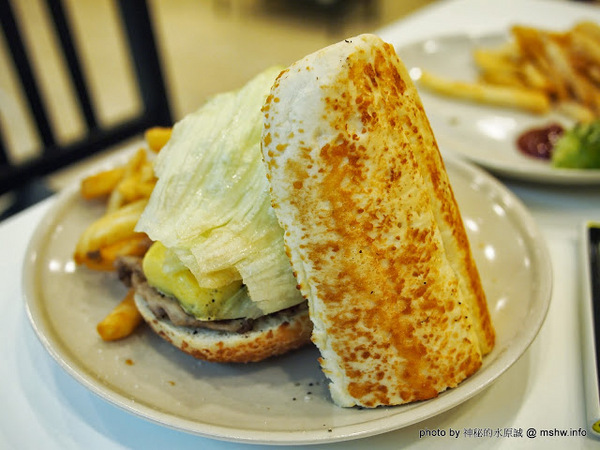 樂丘廚房：【食記】服務不打折的平價好食 @ 台中龍井-東海夜市-樂丘廚房-Leo Chiu