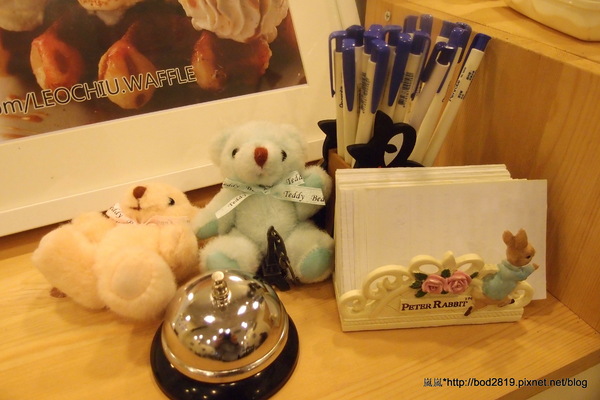 樂丘廚房:<試吃>【台中東海】樂丘廚房-四訪,平價美味的餐點,小資族好選擇,大推招牌墨魚燉飯!