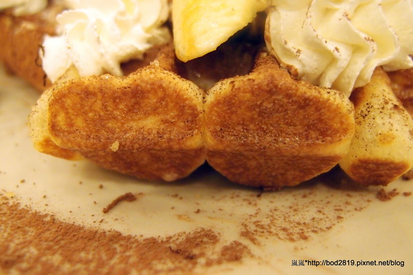 樂丘廚房:<試吃>【台中東海】樂丘廚房-四訪,平價美味的餐點,小資族好選擇,大推招牌墨魚燉飯!