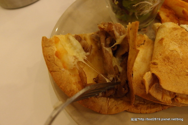 樂丘廚房:【台中東海】樂丘廚房-有三訪價值的平價好店,不只主餐,連飲品濃湯表現都優秀喔!