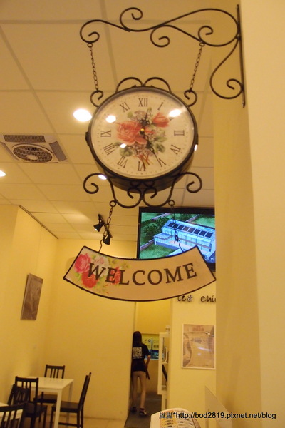 樂丘廚房:<試吃>【台中東海】樂丘廚房-四訪,平價美味的餐點,小資族好選擇,大推招牌墨魚燉飯!