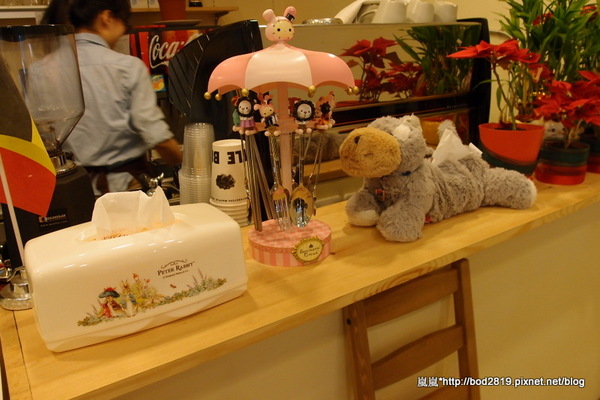 樂丘廚房:【台中東海】樂丘廚房-有三訪價值的平價好店,不只主餐,連飲品濃湯表現都優秀喔!