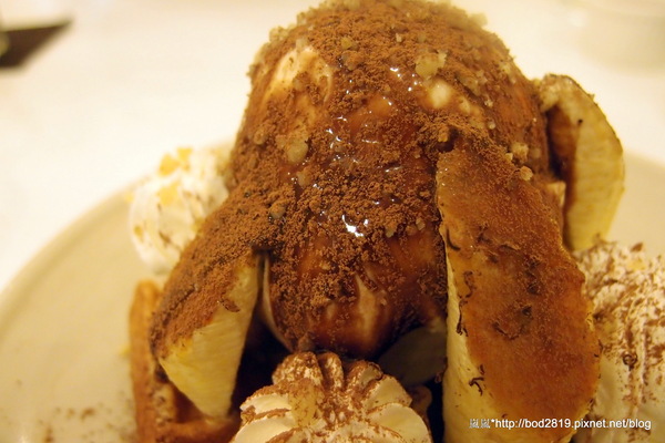 樂丘廚房:<試吃>【台中東海】樂丘廚房-四訪,平價美味的餐點,小資族好選擇,大推招牌墨魚燉飯!