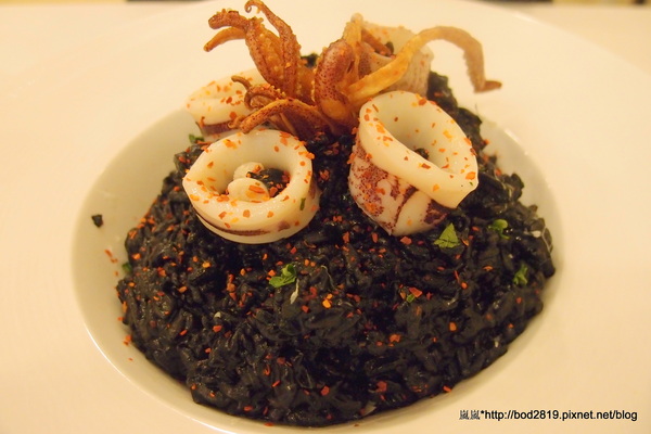 樂丘廚房:<試吃>【台中東海】樂丘廚房-四訪,平價美味的餐點,小資族好選擇,大推招牌墨魚燉飯!