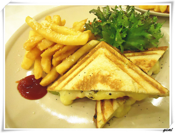 樂丘廚房：【愛評口碑券♥第十五彈】東海大學人氣美味餐點❤平價又好吃@樂丘廚房