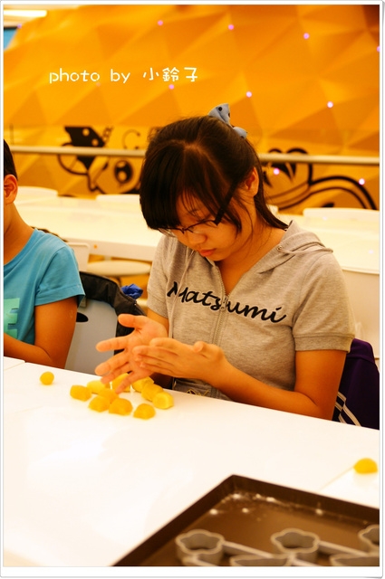 維格餅家:是誰住在深海的大鳳梨裡~「維格餅家」