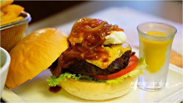 Number Nine咖啡&廚房:【食記/新北市】發現捷運美食 ♪♪Number Nine咖啡&廚房♪♪(主餐篇)