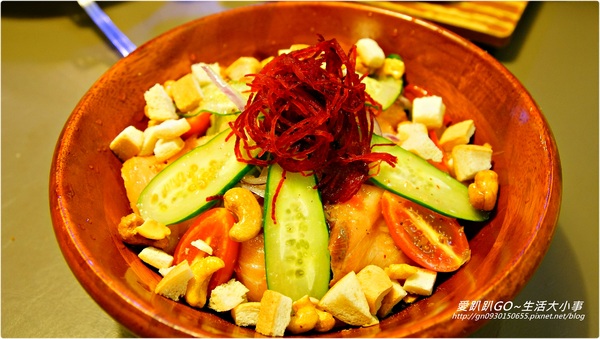 Number Nine咖啡&廚房:【食記/新北市】發現捷運美食 ♪♪Number Nine咖啡&廚房♪♪(主餐篇)