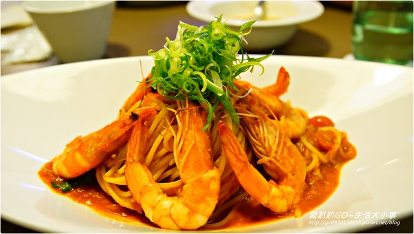 Number Nine咖啡&廚房:【食記/新北市】發現捷運美食 ♪♪Number Nine咖啡&廚房♪♪(主餐篇)