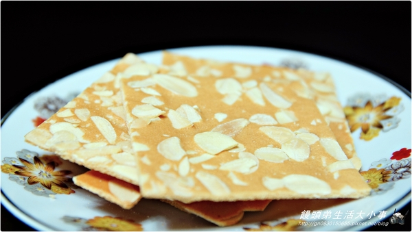 喜利廉自然烘焙館(清水總店)：【宅配】薄薄的一片原來是這麼的好滋味♪♪喜利廉杏仁薄餅♪♪
