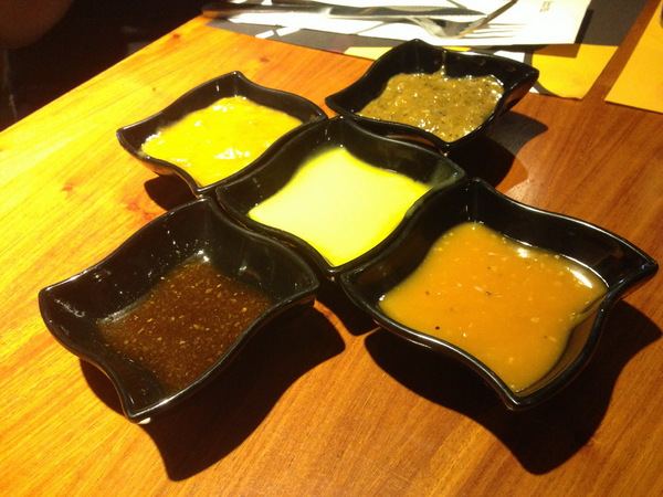 角頭炙燒牛排(士林陽明店)：【試吃邀約】超大尾蝦子加超厚牛排！角頭炙燒牛排（士林陽明店）！