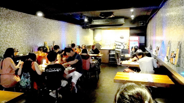 角頭炙燒牛排(士林陽明店)：【試吃邀約】超大尾蝦子加超厚牛排！角頭炙燒牛排（士林陽明店）！