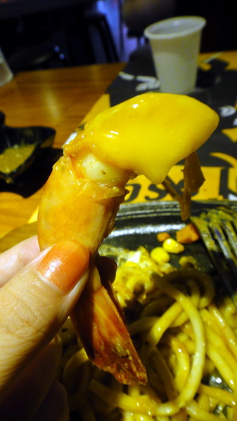 角頭炙燒牛排(士林陽明店)：【試吃邀約】超大尾蝦子加超厚牛排！角頭炙燒牛排（士林陽明店）！