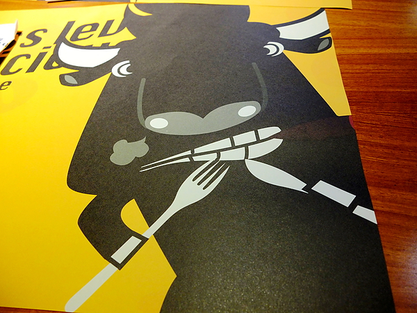 角頭炙燒牛排(士林陽明店)：【角頭炙燒牛排】讓人大快朵頤的美味**嫩煎雞排**