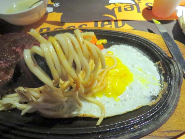 角頭炙燒牛排(士林陽明店):令人朝思暮想的角頭美味【士林/角頭炙燒牛排】