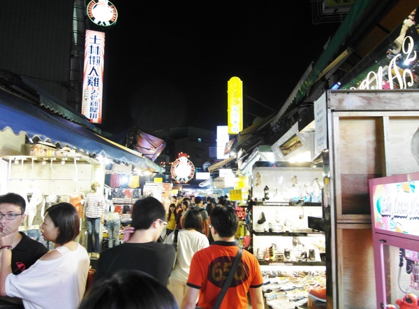 角頭炙燒牛排(士林陽明店)：【食記＊邀約】真心誠意打造大哥級的美味～『角頭炙燒牛排／士林陽明店』