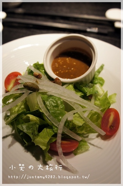 鬼切新居食料理：[台北市。士林區] 平民價格&高品質の時尚日式料理，★鬼切新居食料理★讓你大飽口福❤