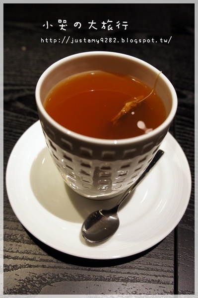 鬼切新居食料理：[台北市。士林區] 平民價格&高品質の時尚日式料理，★鬼切新居食料理★讓你大飽口福❤