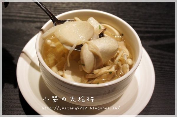 鬼切新居食料理：[台北市。士林區] 平民價格&高品質の時尚日式料理，★鬼切新居食料理★讓你大飽口福❤