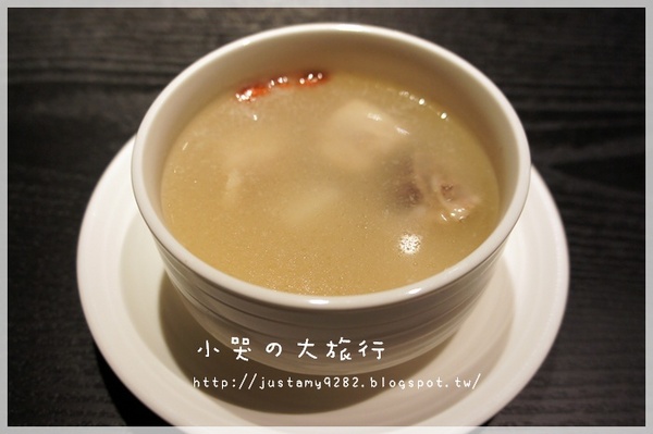 鬼切新居食料理：[台北市。士林區] 平民價格&高品質の時尚日式料理，★鬼切新居食料理★讓你大飽口福❤