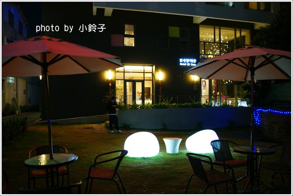 米卡沙旅店：台中「米卡沙旅店」彩色方塊旅店