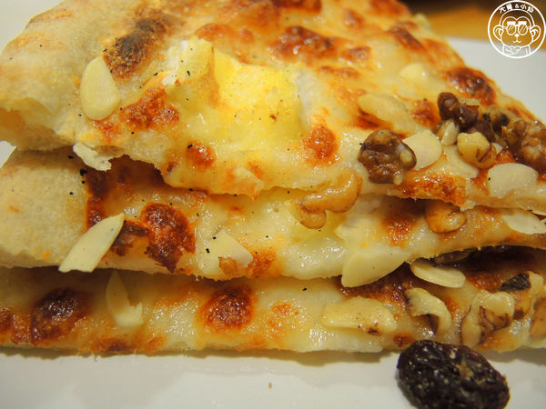 Aura Pizza x 好時光披薩:呷飽祙【台北松山・AURA PIZZA X 好時光披薩】美味的窯烤披薩