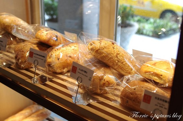 歐華酒店-歐麗蛋糕坊：邀約~歐華酒店--歐麗Cafe-歐麗下午茶~英式下午茶就是特別地吸引人丫