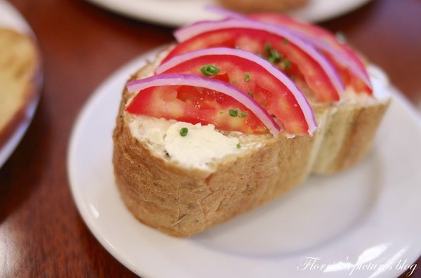 歐華酒店-歐麗蛋糕坊：邀約~歐華酒店--歐麗Cafe-歐麗下午茶~英式下午茶就是特別地吸引人丫