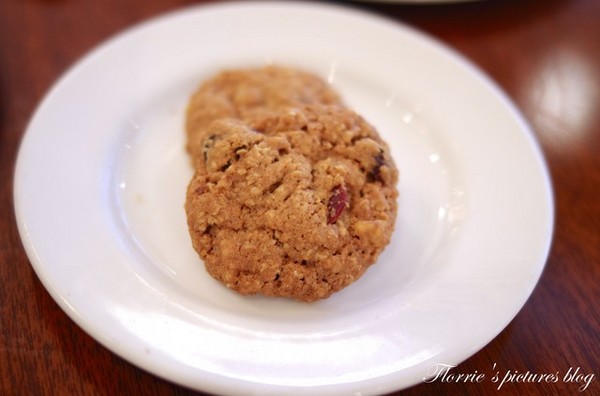 歐華酒店-歐麗蛋糕坊：邀約~歐華酒店--歐麗Cafe-歐麗下午茶~英式下午茶就是特別地吸引人丫