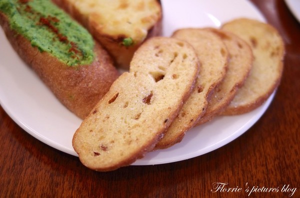 歐華酒店-歐麗蛋糕坊：邀約~歐華酒店--歐麗Cafe-歐麗下午茶~英式下午茶就是特別地吸引人丫