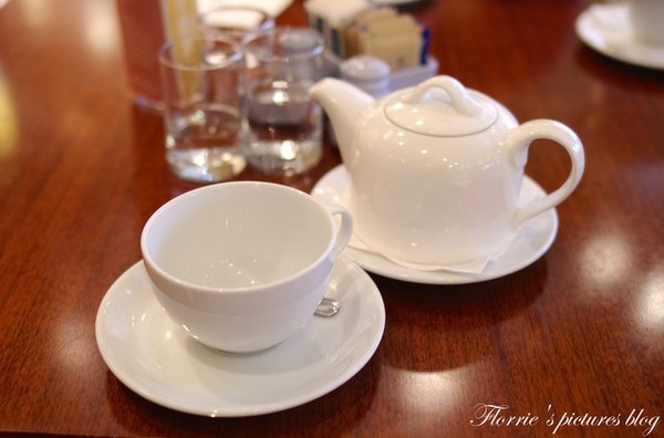 歐華酒店-歐麗蛋糕坊：邀約~歐華酒店--歐麗Cafe-歐麗下午茶~英式下午茶就是特別地吸引人丫