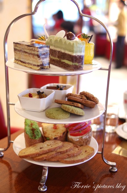 歐華酒店-歐麗蛋糕坊：邀約~歐華酒店--歐麗Cafe-歐麗下午茶~英式下午茶就是特別地吸引人丫
