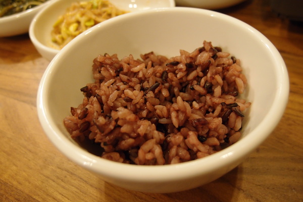 TOFU 35(文心店):<口碑券>【台中北屯】TOFU 35-銅盤烤肉&小菜吃到飽,份量挺多的唷!