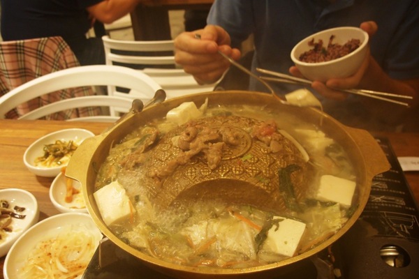 TOFU 35(文心店):<口碑券>【台中北屯】TOFU 35-銅盤烤肉&小菜吃到飽,份量挺多的唷!