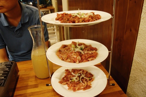 TOFU 35(文心店):<口碑券>【台中北屯】TOFU 35-銅盤烤肉&小菜吃到飽,份量挺多的唷!