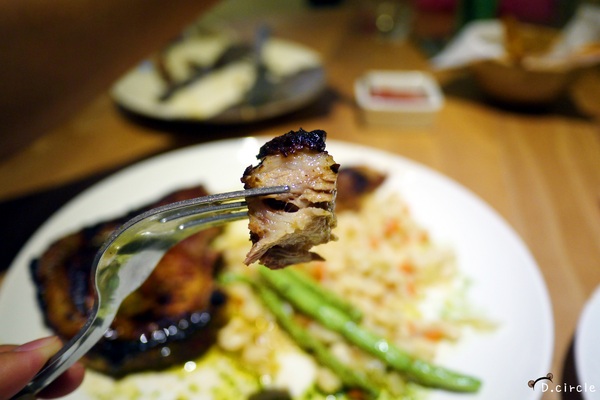 Fabrica 椅子:台北●大安區-Fabrica椅子~超特別菜單之澎派餐點+天然冰淇淋加碼上映!!XDD