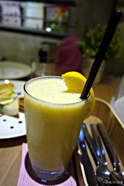 Fabrica 椅子:台北●大安區-Fabrica椅子~超特別菜單之澎派餐點+天然冰淇淋加碼上映!!XDD