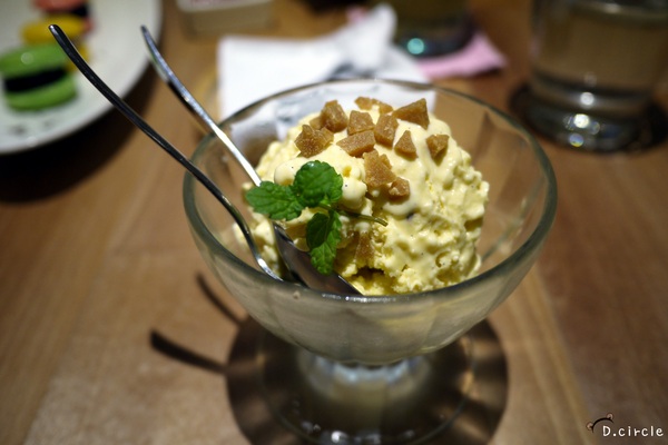 Fabrica 椅子:台北●大安區-Fabrica椅子~超特別菜單之澎派餐點+天然冰淇淋加碼上映!!XDD