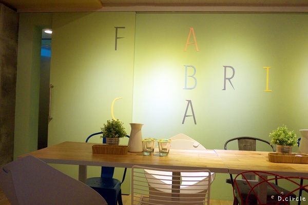 Fabrica 椅子:台北●大安區-Fabrica椅子~超特別菜單之澎派餐點+天然冰淇淋加碼上映!!XDD