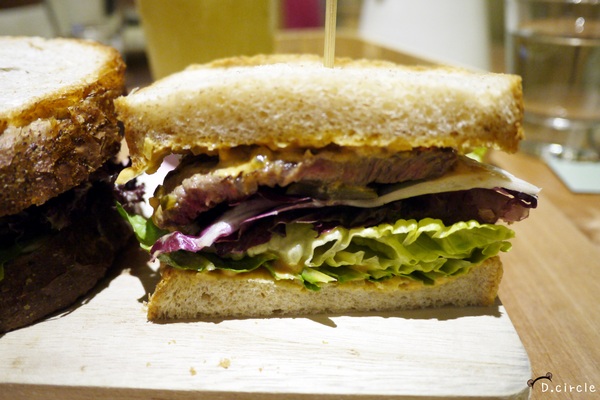 Fabrica 椅子:台北●大安區-Fabrica椅子~超特別菜單之澎派餐點+天然冰淇淋加碼上映!!XDD