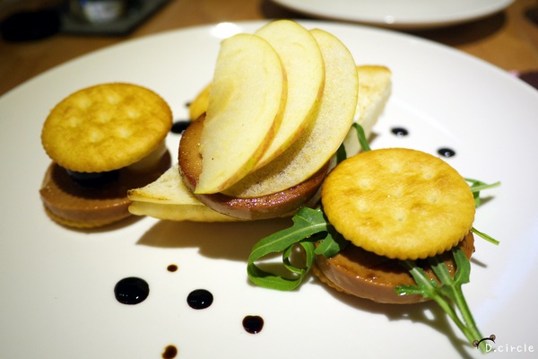 Fabrica 椅子:台北●大安區-Fabrica椅子~超特別菜單之澎派餐點+天然冰淇淋加碼上映!!XDD