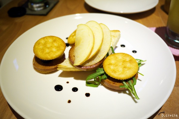 Fabrica 椅子:台北●大安區-Fabrica椅子~超特別菜單之澎派餐點+天然冰淇淋加碼上映!!XDD