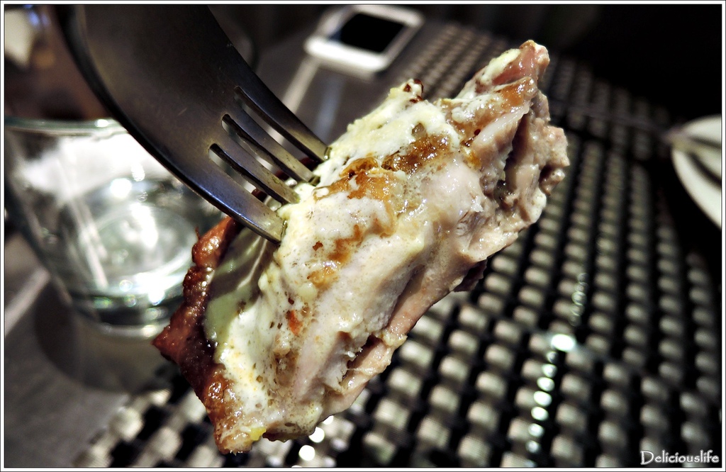 爐烤半雞佐法式白醬320-4