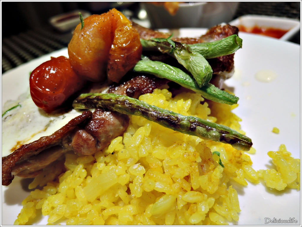 爐烤半雞佐法式白醬320-3