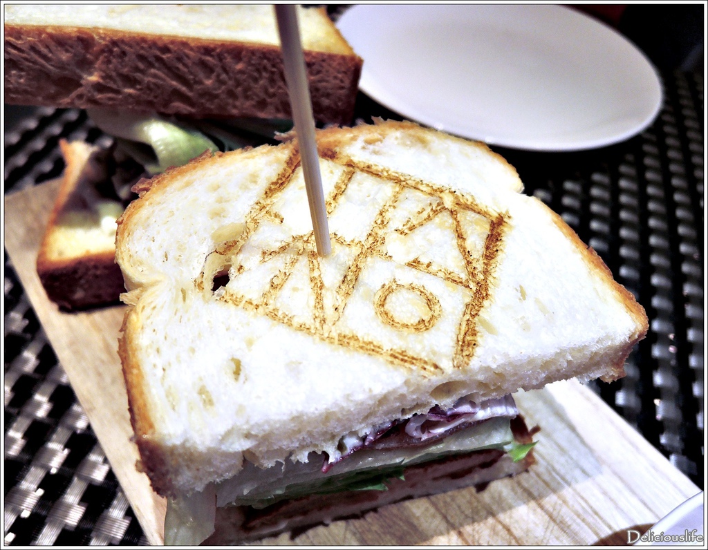 豬跳油三明治200-2