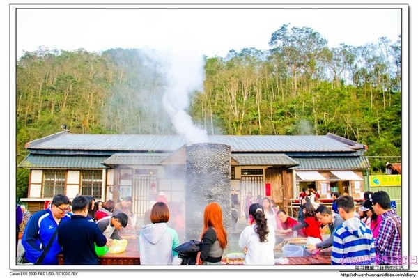 清水地熱公園(Qing-Shui Geothermal Pools)：2016宜蘭景點-清水地熱/重新營運/地熱煮蛋、玉米、地瓜/泡腳池