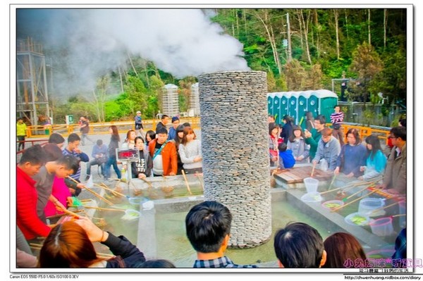 清水地熱公園(Qing-Shui Geothermal Pools)：2016宜蘭景點-清水地熱/重新營運/地熱煮蛋、玉米、地瓜/泡腳池