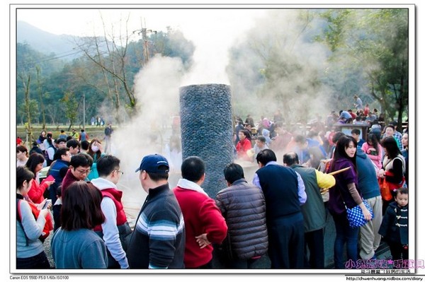 清水地熱公園(Qing-Shui Geothermal Pools)：2016宜蘭景點-清水地熱/重新營運/地熱煮蛋、玉米、地瓜/泡腳池